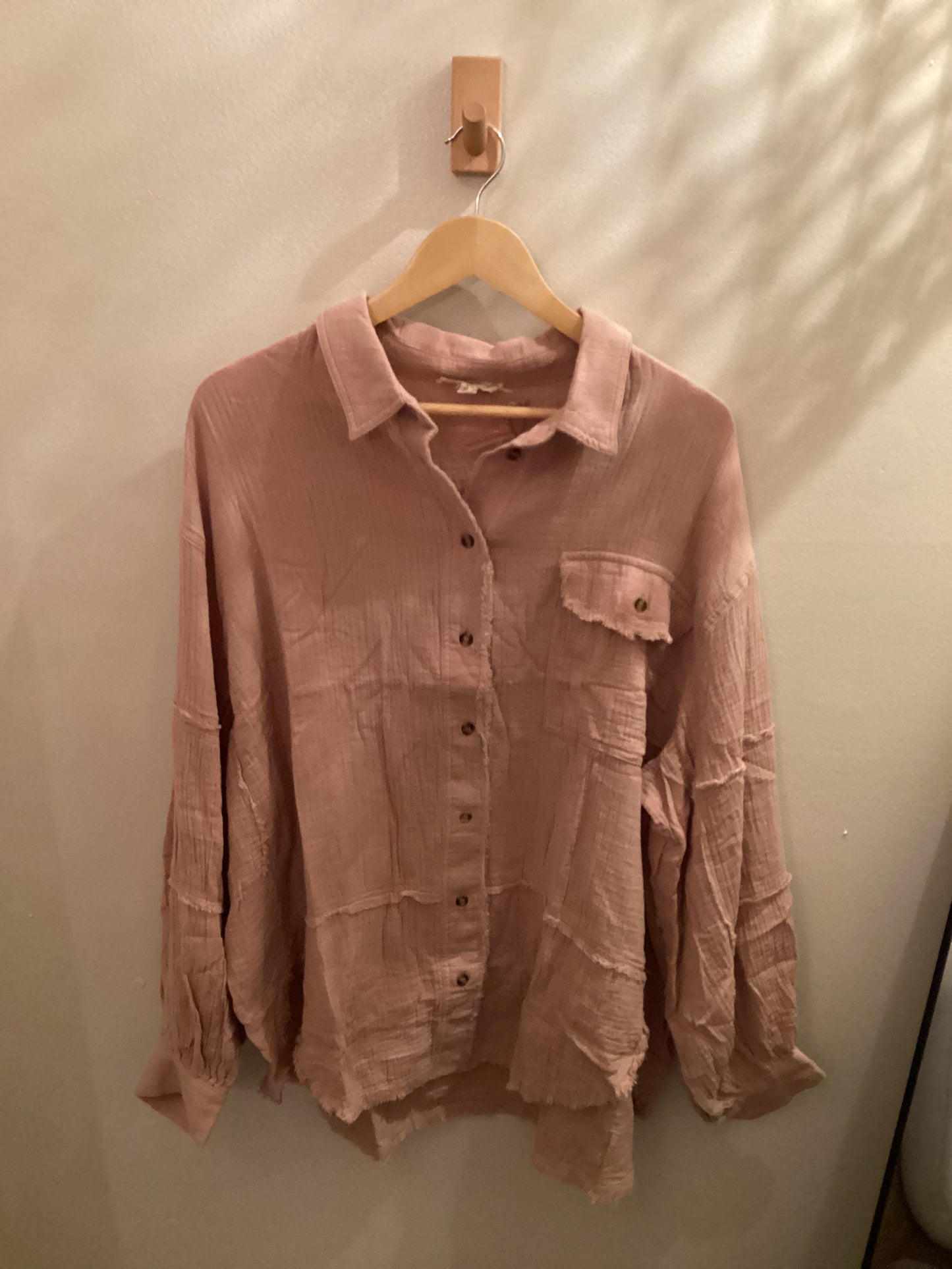 Plus Gauze loose button up